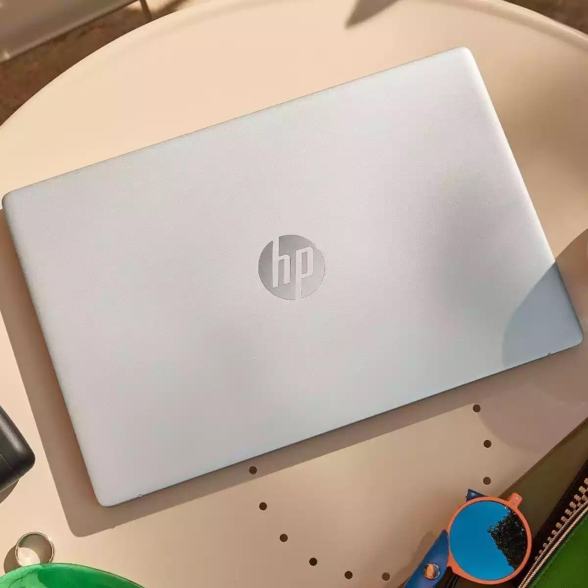 HP ProBook 630 G8 Ordinateur Portable Professionnel, 13,3 Pouces FHD (1920 x 1080), Intel Core i5-1145G7, 16 Go de RAM, SSD de 512 Go, Clavier Japonais QWERTY, Windows 11 Pro (reconditionné)