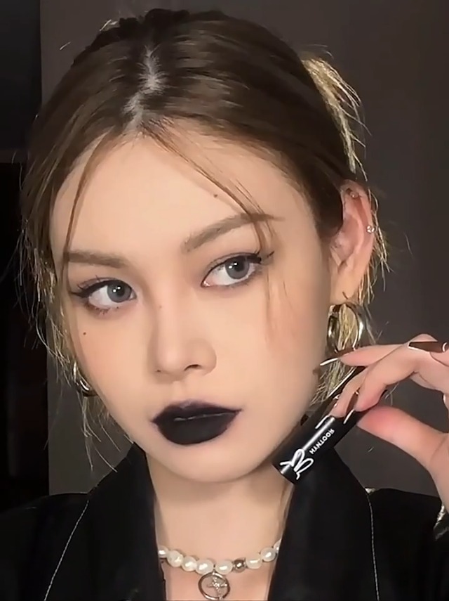 ブラック 口紅ケース face -Bridle Leather- カード&コインケース | CORBO. Online-Shop