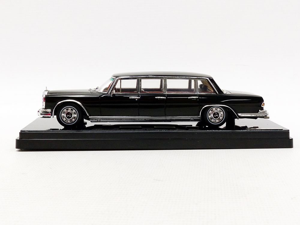 TrueScale Miniatures Mercedes Benz 600 Pullman – 6 Doors, 1964