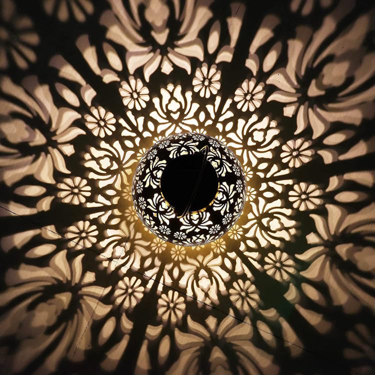 4 lanterne solari impermeabili per esterni, da appendere, con 30 luci a LED, lanterne decorative per patio, giardino, prato e vialetto (luce calda