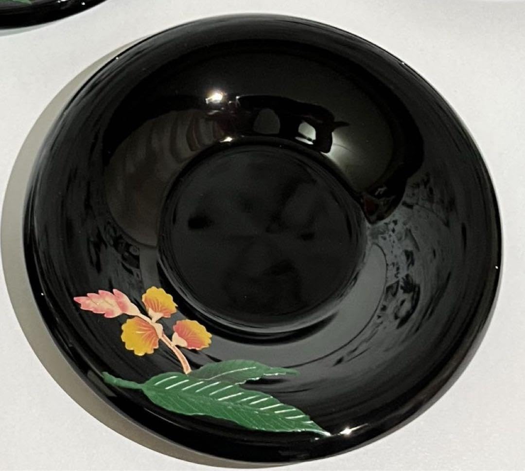 【新品】琉球漆器　装飾　月桃モチーフ　正絹紐　替ひもあり　椎金 visage Amazon.co.jp: 琉球漆器 茶托 月桃 堆錦（ついきん） : ホーム＆キッチン