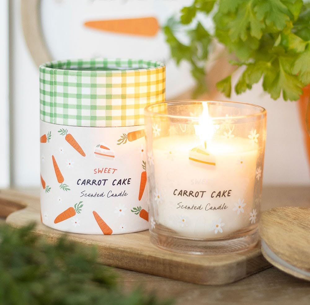 Inevitable Dark Green Sweet Carrot Cake Scented Glass Candle, Spring Home Fragrance, Decorative Container With Gingham Pattern