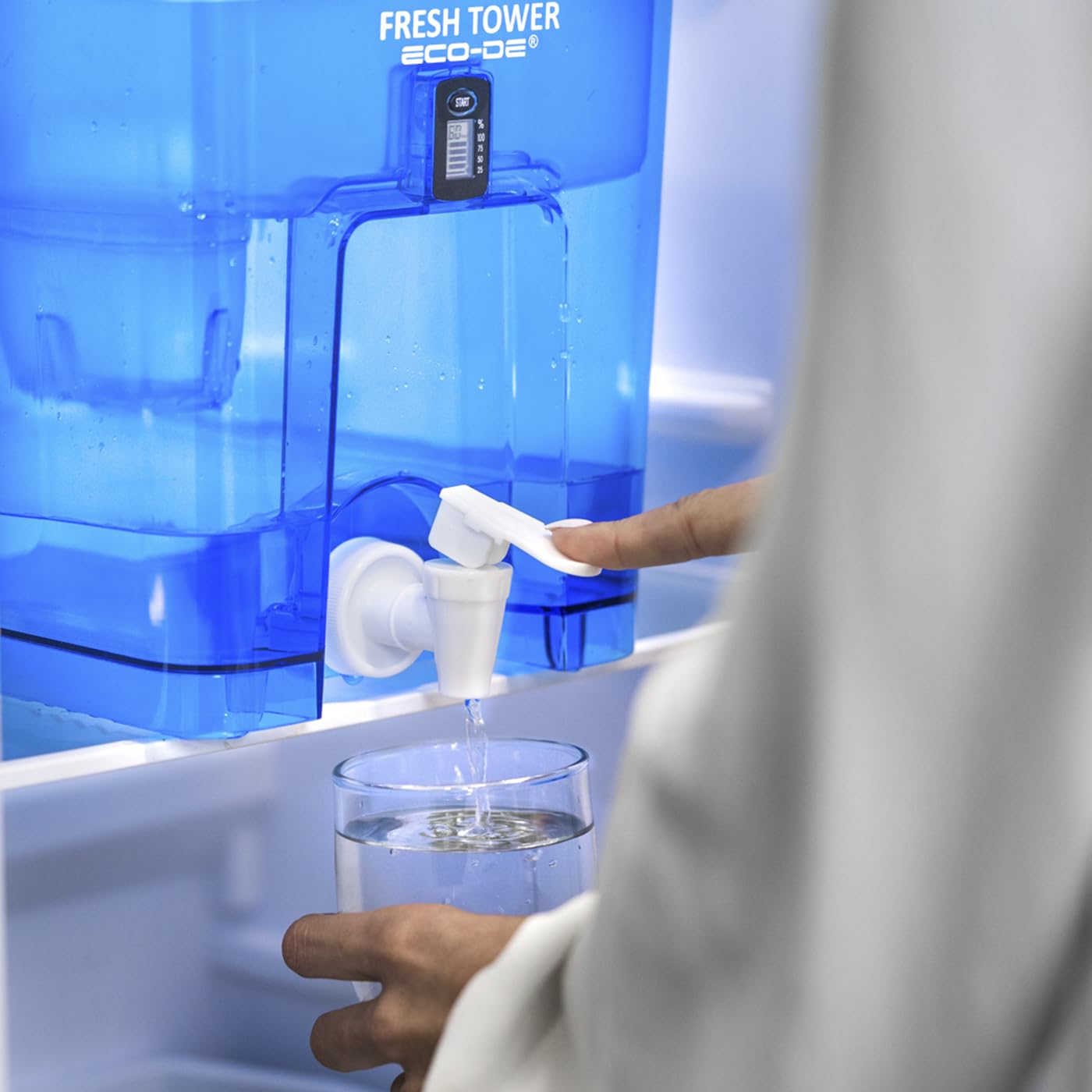 ECODE Dispenser Depuratore ed Erogatore Acqua Rubinetto con Filtro Compatibile, Caraffa Filtrante Fresh Water e Grande Serbatoio 9,5 L per Potabilizzare - Adatto al Frigo come Distributore Domestico