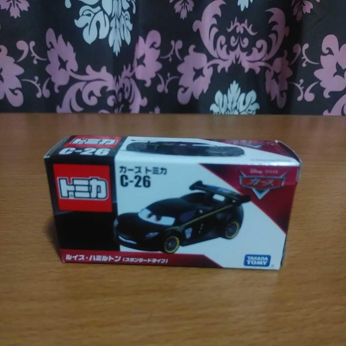 トミカ カーズ ルイス・ハミルトン C-26 スタンダードタイプ 廃盤品
