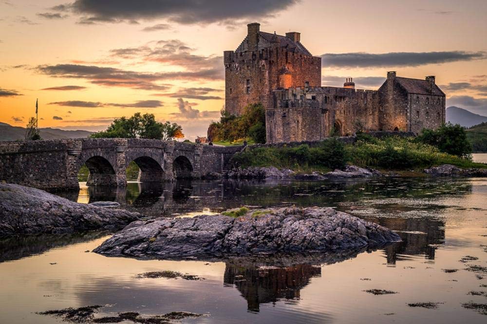 Scotland Eilean Donan Castle, island of Donan, Lough DuichAdult puzzle children 1000 pieces wooden puzzle game gift home decoration special travel souvenir