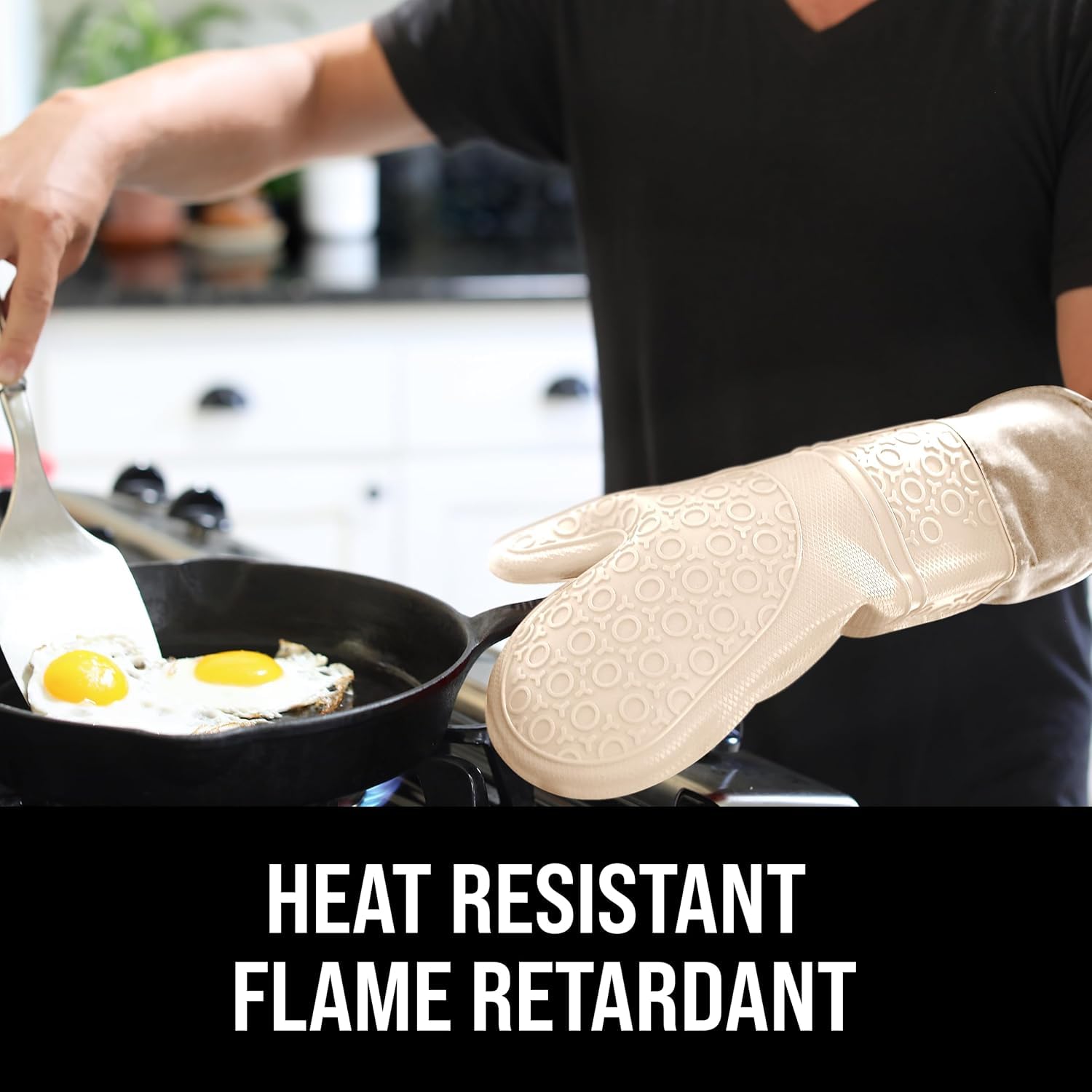 HOMWE - Manopla de horno de silicona profesional extralarga, guantes de horno con forro acolchado, resistentes al calor, guantes flexibles para horno, beige, 1 par, 14.7 pulgadas