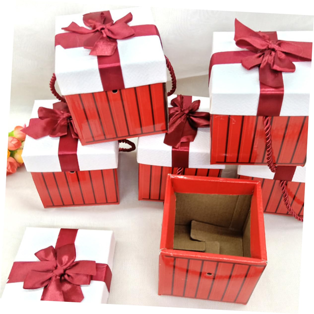 Beavorty 8pcs Christmas Wrapping Box Chic Boxes for Crafts Party Favors for Christmas Parties and Special Occasions