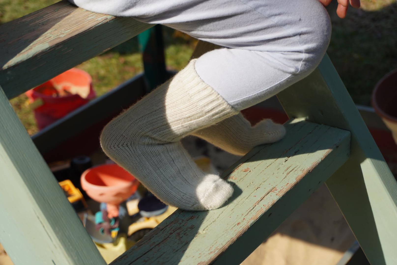 Kindersocken aus reiner Wolle – aus farbstofffreier mongolischer Bio-Schafwolle – weiche, gemütliche Winter-Essentials für kleine Kinder