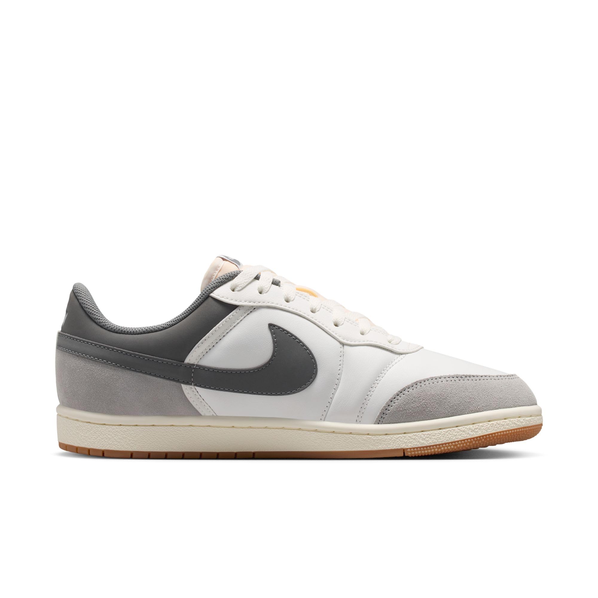 Nike Herren Air Jordan Skyline Low LE Schuhe