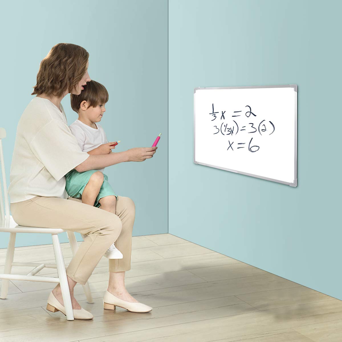 GOPLUS Tableau Blanc Effacable 60 x 40 CM avec Plateau Amovible, Tableau Magnetique Murale, Cadre en Aluminium, Incluant 2 Crochets, 3 Marqueurs, 2 Aimants, 1 Gomme, Idéal pour Bureau, École, Maison