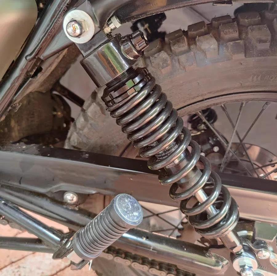 ロイヤルエンフィールド　スーパーメテオ650用リアサスペンション Amazon | バイク用 リアサスペンション ために ロイヤル エン