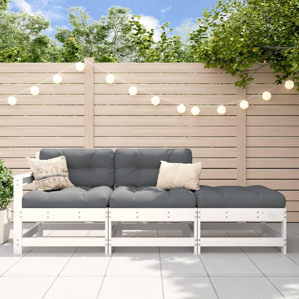 Salon de jardin compact en bois blanc pour aménager facilement un petit espace extérieur