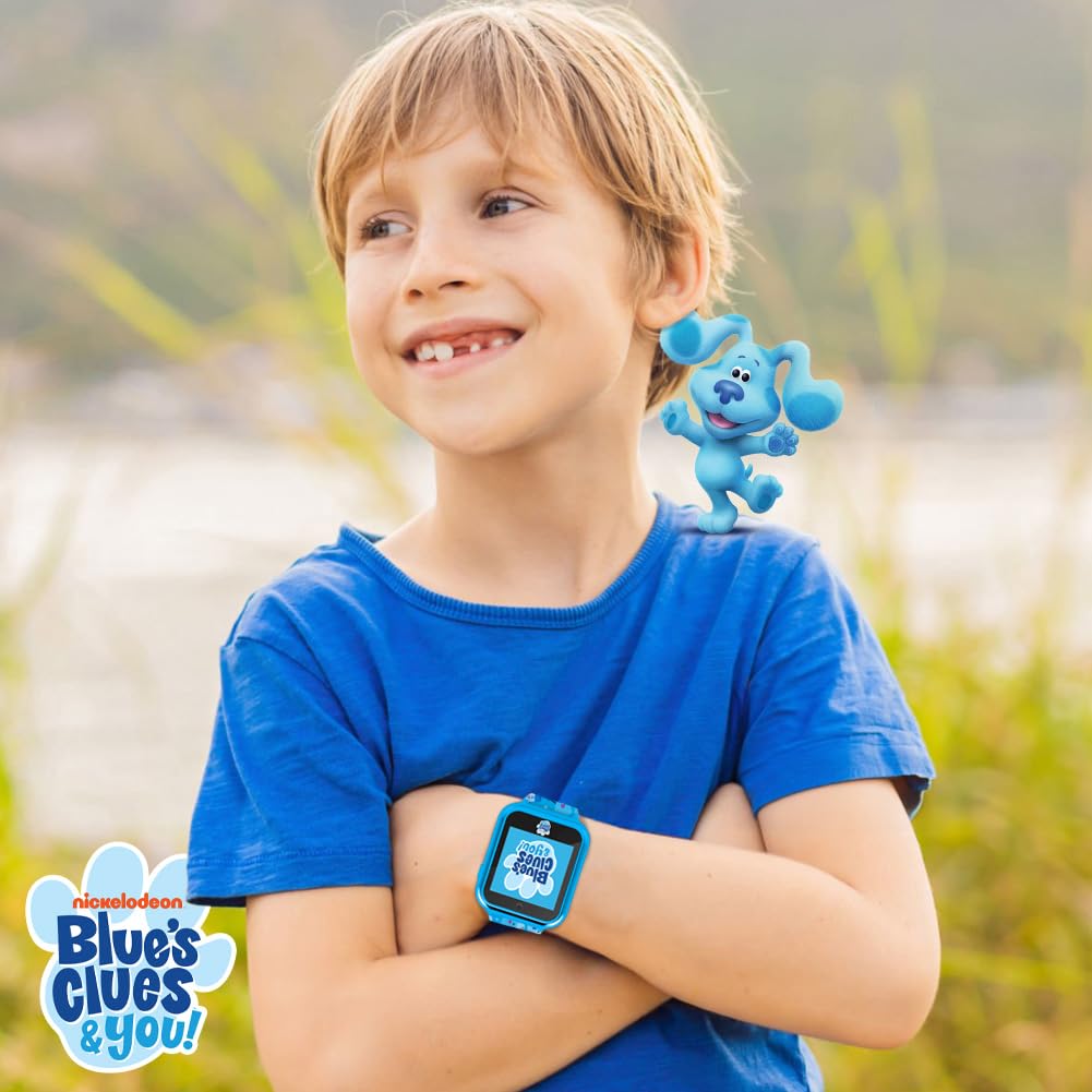 Accutime Blue's Clues & You! - Smart Watch per bambini, touchscreen interattivo con giochi, fotocamera selfie, contapassi, sveglia e cinturino in silicone stampato, adatto per polsi da 14 a 21,6 cm,