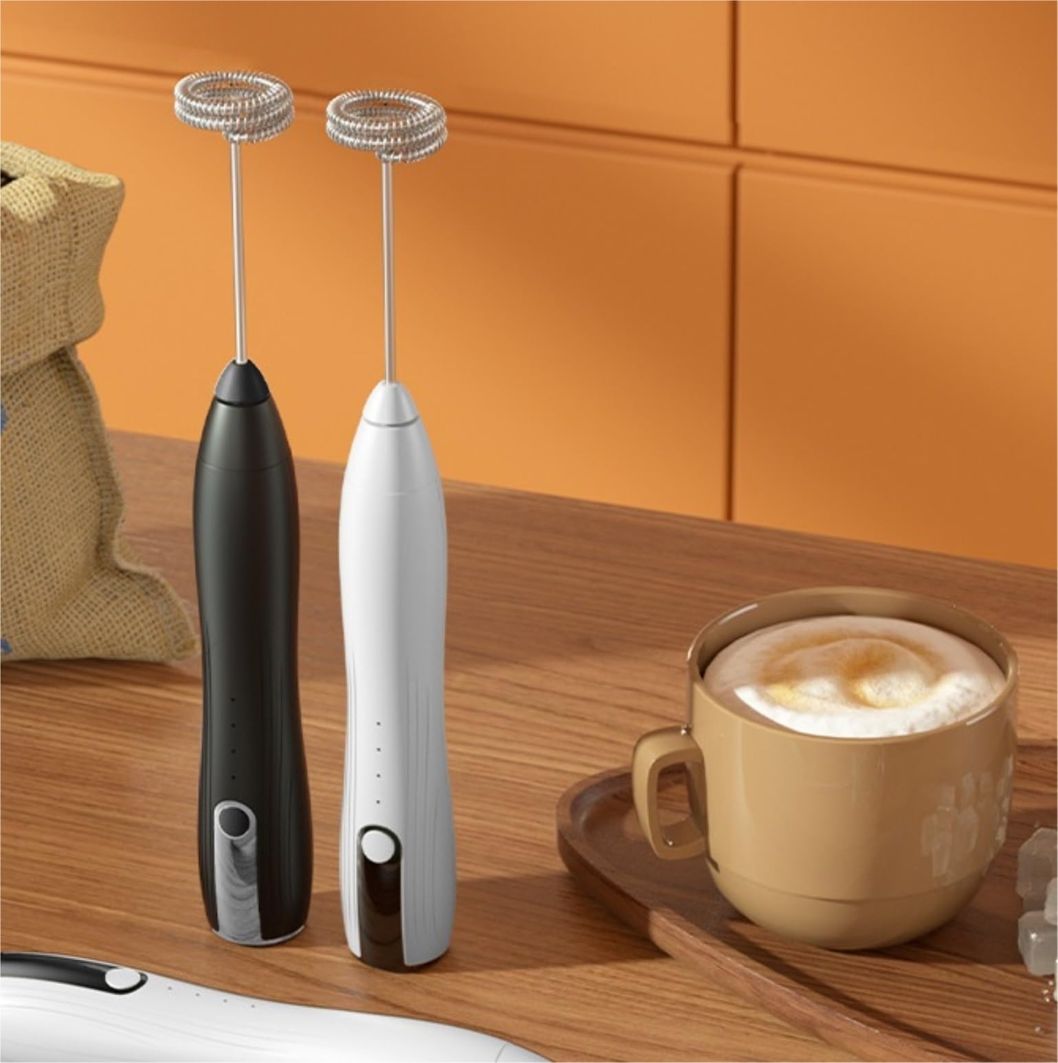 Spieniacz do Mleka Cappuccino Ręczny Mikser Elektryczny Trzepaczka Spieniacz USB Ładowanie Mleko Spieniacz Mikser Do Napojów Spieniacz do Latte