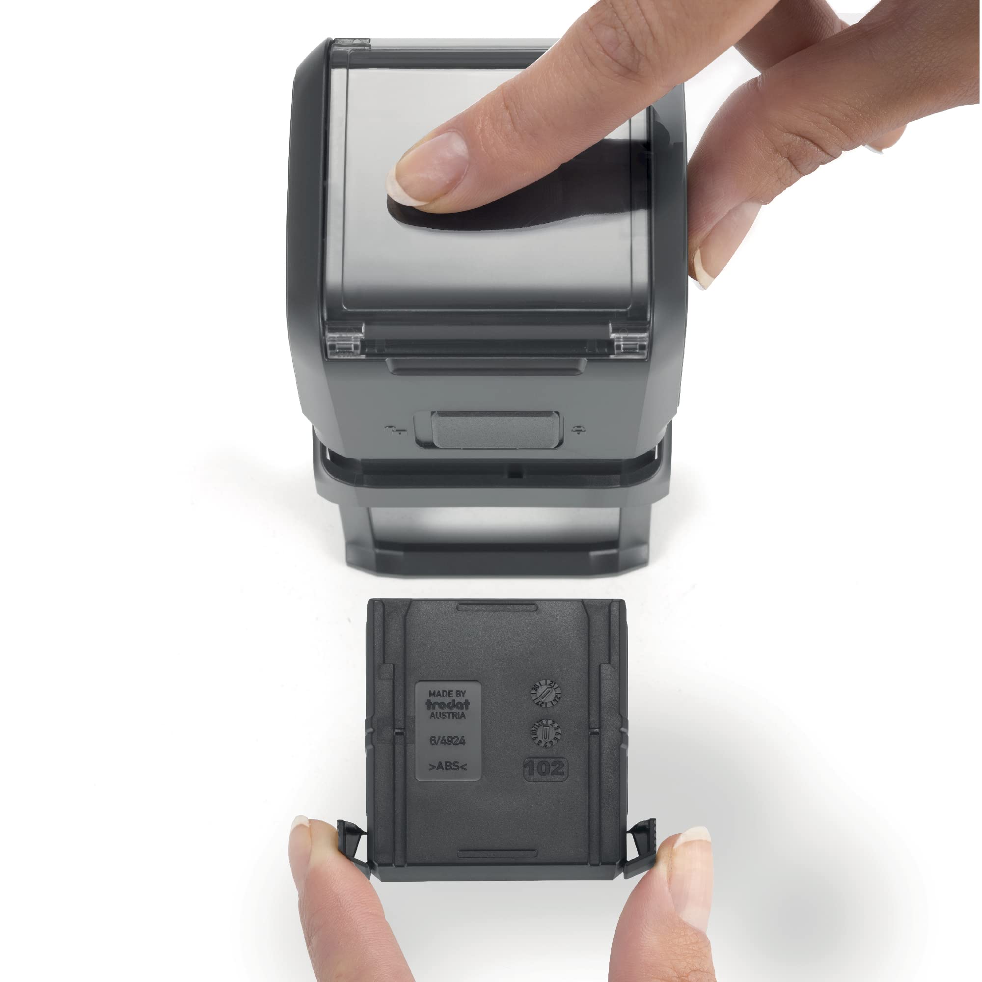 Trodat Printy 4924 Timbro Personalizzato Autoinchiostrante, Max 8 Righe, Dimensione Impronta Quadrata 40x40 mm, Nero, Cartuccia Inchiostro Blu, Ideale per Loghi, Dati Aziendali, QR Code, Inviti Eventi