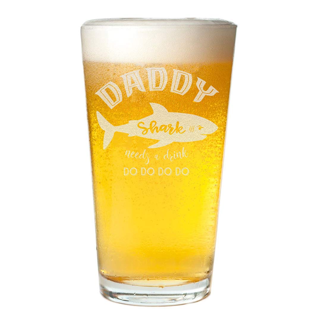 Veracco Daddy Shark Needs a Drink Beer Pint Funny Shark Father's Day For New Dad Papa (Clear, Glass)