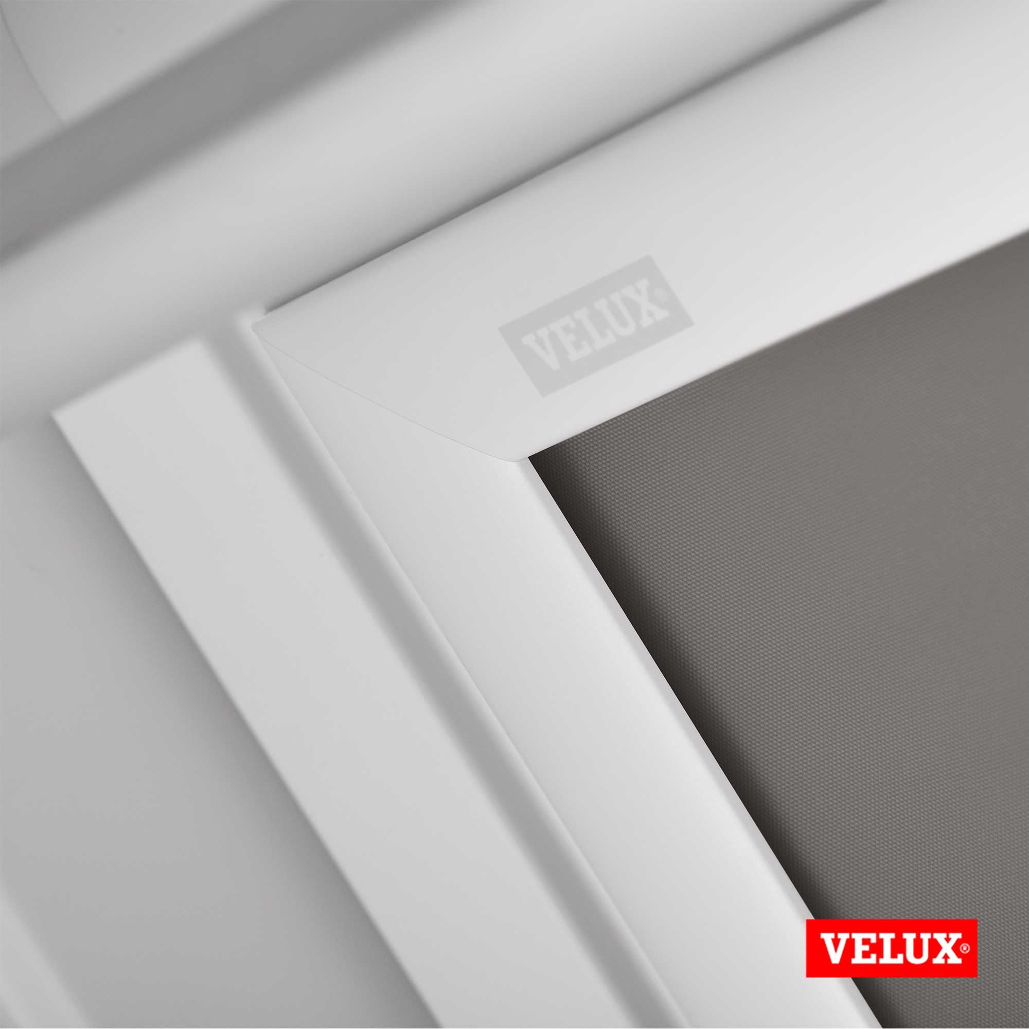 VELUX Nature Collection Verdunkelungsrollo, weiße Schienen, SK08, Cave | Farben inspiriert von der Natur, variable Positionierung