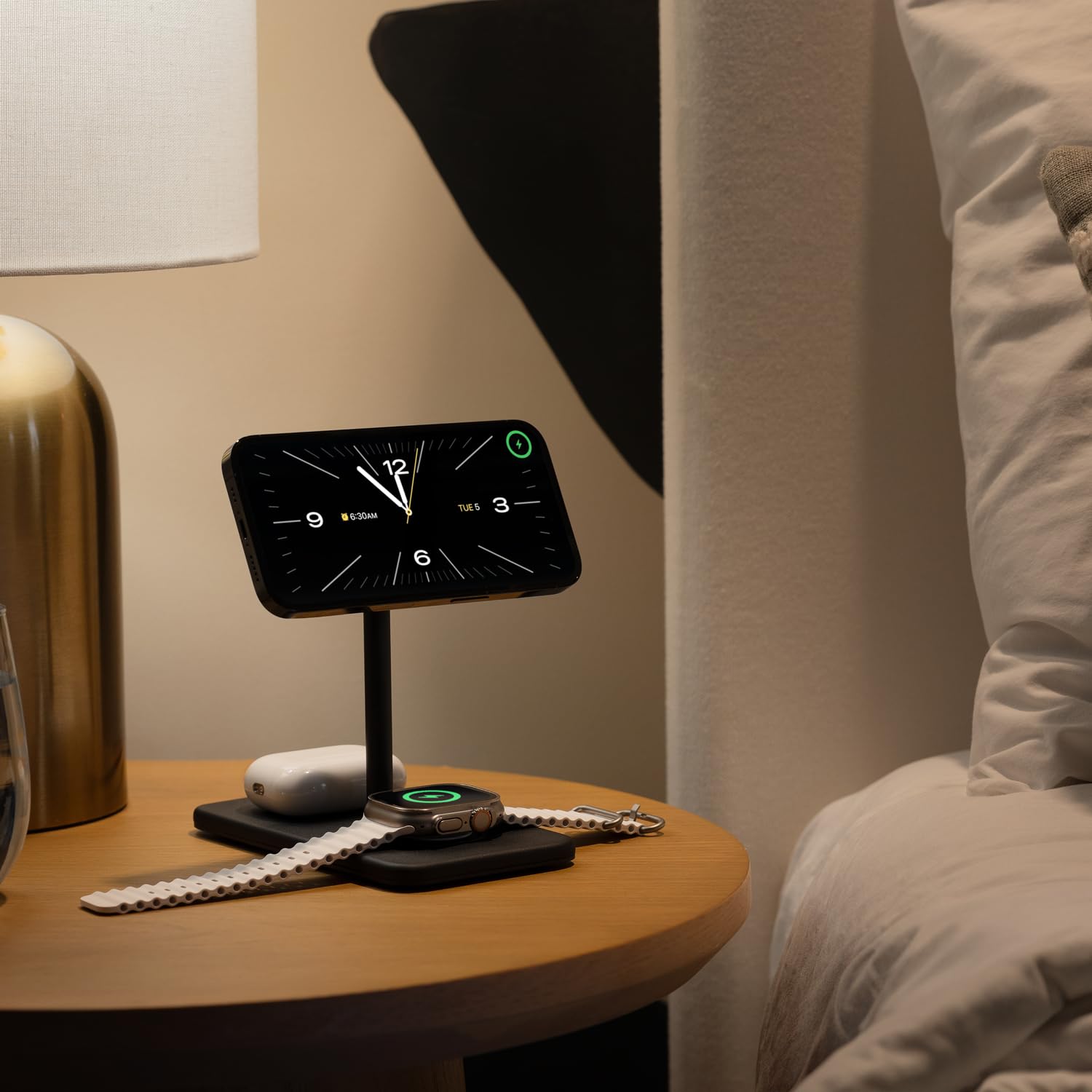 Twelve South HiRise 3 Deluxe Twelve South 3 w 1 MagSafe + Qi2 podstawka ładująca do iPhone'a, zegarka i słuchawek AirPods, czarny