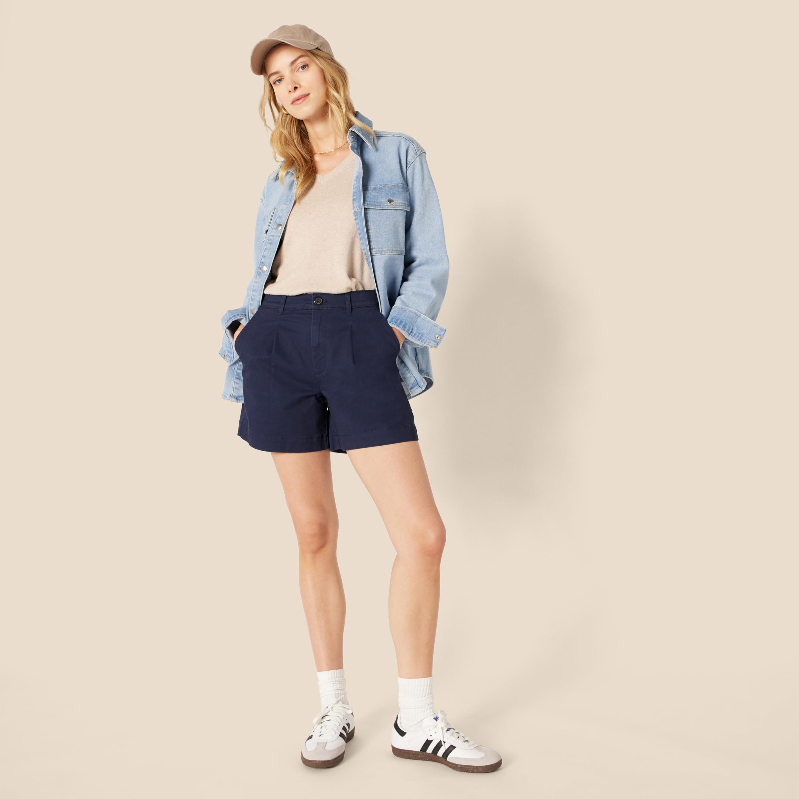 Amazon Essentials Pantalones Cortos de Tiro Alto, Corte Holgado, Cintura Entallada y Parte Trasera Elástica Mujer