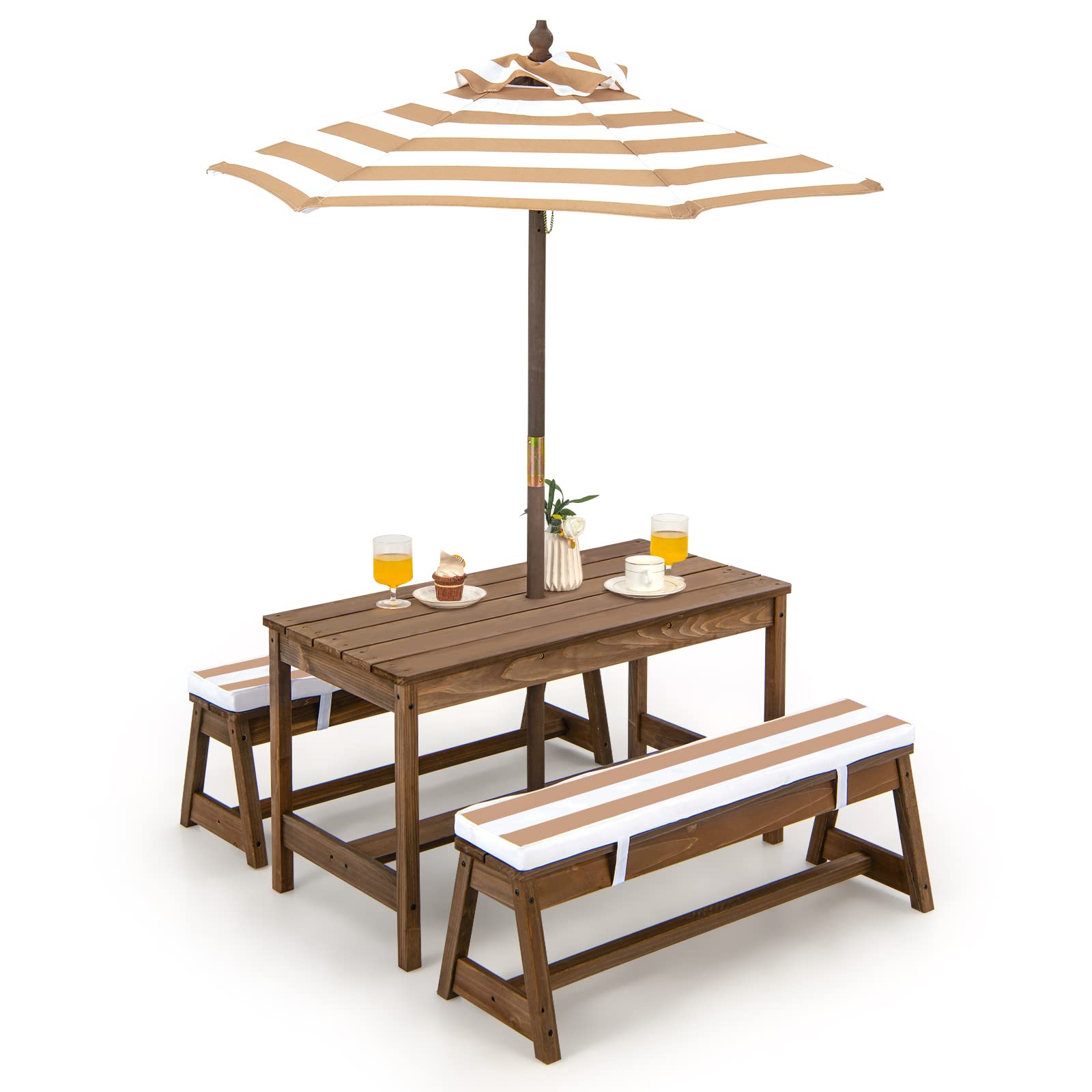 GOPLUS Conjunto 4 en 1 de 1 Mesa +2 Banco +1 sombrilla para niños, Mesa de Actividades y Banco de Madera de Abeto para niños, Conjunto de Muebles portátiles de Exterior para 4 Personas (marrón)