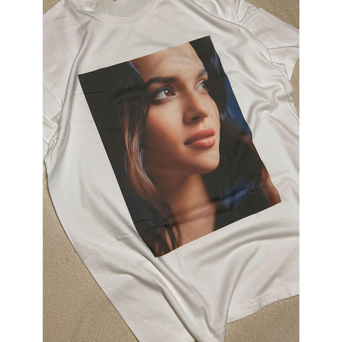 Amazon.co.jp: ノラ ジョーンズ Tシャツ Size:XL : ファッション