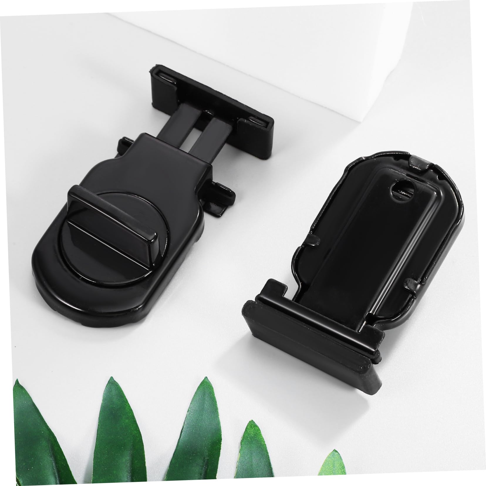 HOMSFOU 4 Ensembles Serrure Auxiliaire De Fenêtre Loquet De Ventilation Loueur Serrure De Fenêtre Protection De Fenêtre Verrouilleurs Locks De Sécurité Fenêtre S'arrête Black 2 Pièces * 4