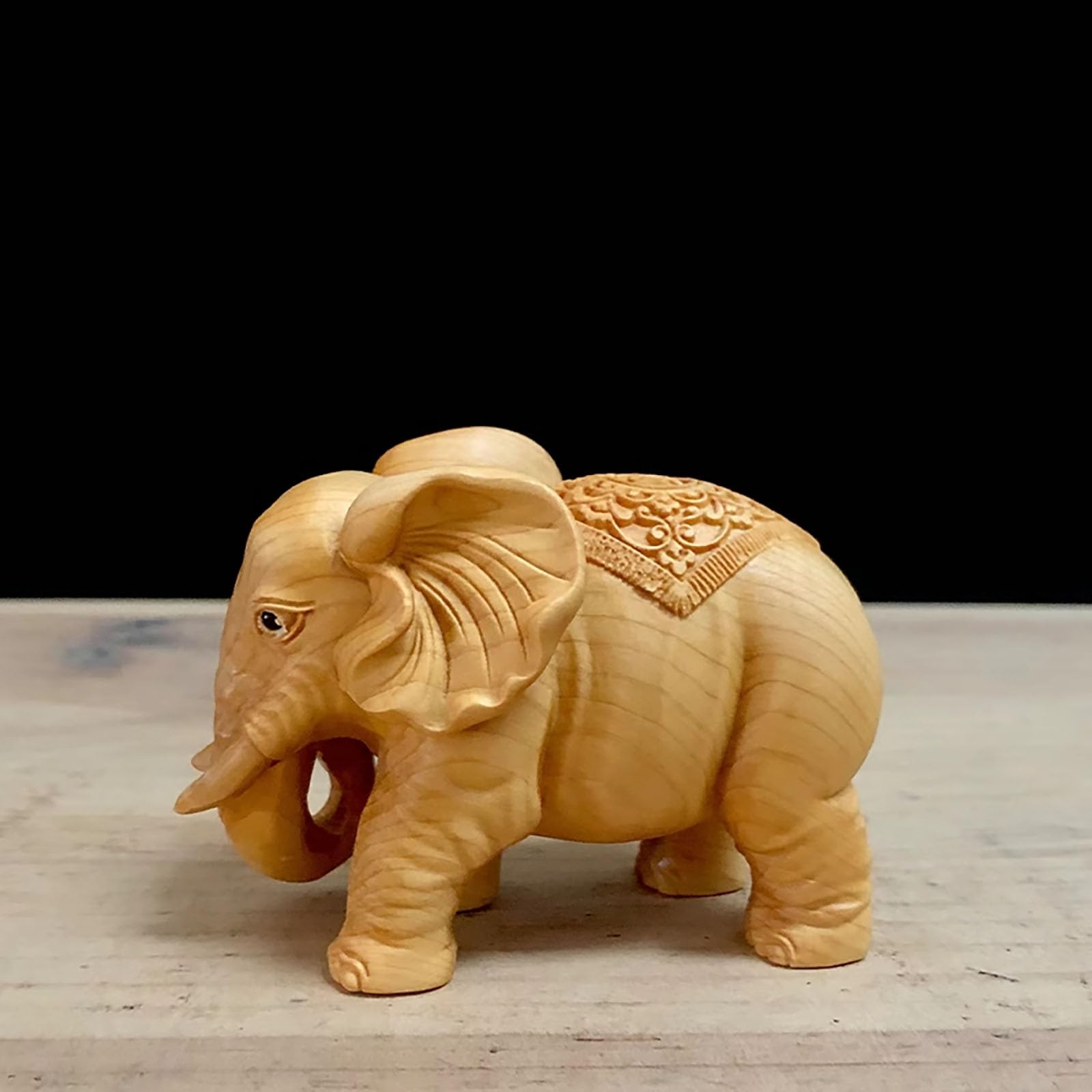 木製象の彫刻 2体セット 木製象の彫刻 2体セット