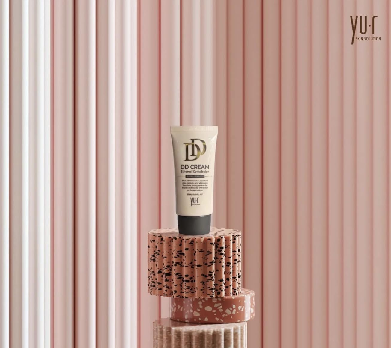 Yu.r DD Creme Ethereal Complexion, SPF 50+, 2-in-1 Make-up und Pflege, 50ml (medium)