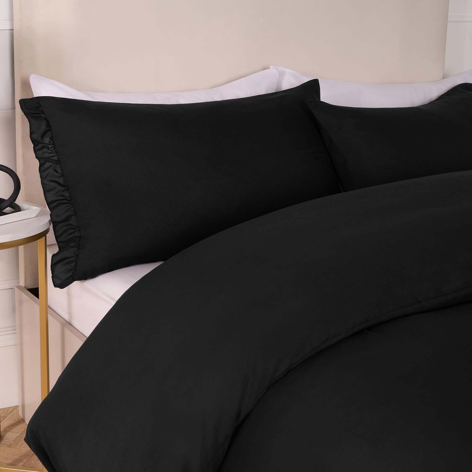 OHS Frill Double Duvet Set, Soft Cosy Fabric Timeless Black Decorative Touch Frill Edge Design Microfibre Double Bedding Set with 2 Pillowcases, Black โ image 1