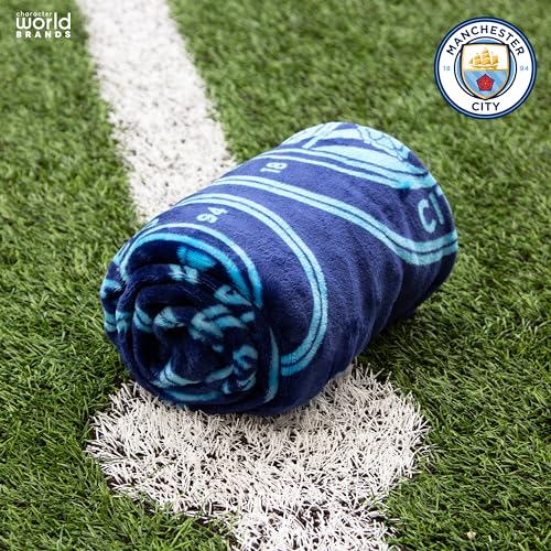 Manchester City FC Character World Offizielle Fleecedecke | Superweich, Fußballwappen-Design | Warmer, superweicher, Blauer Überwurf