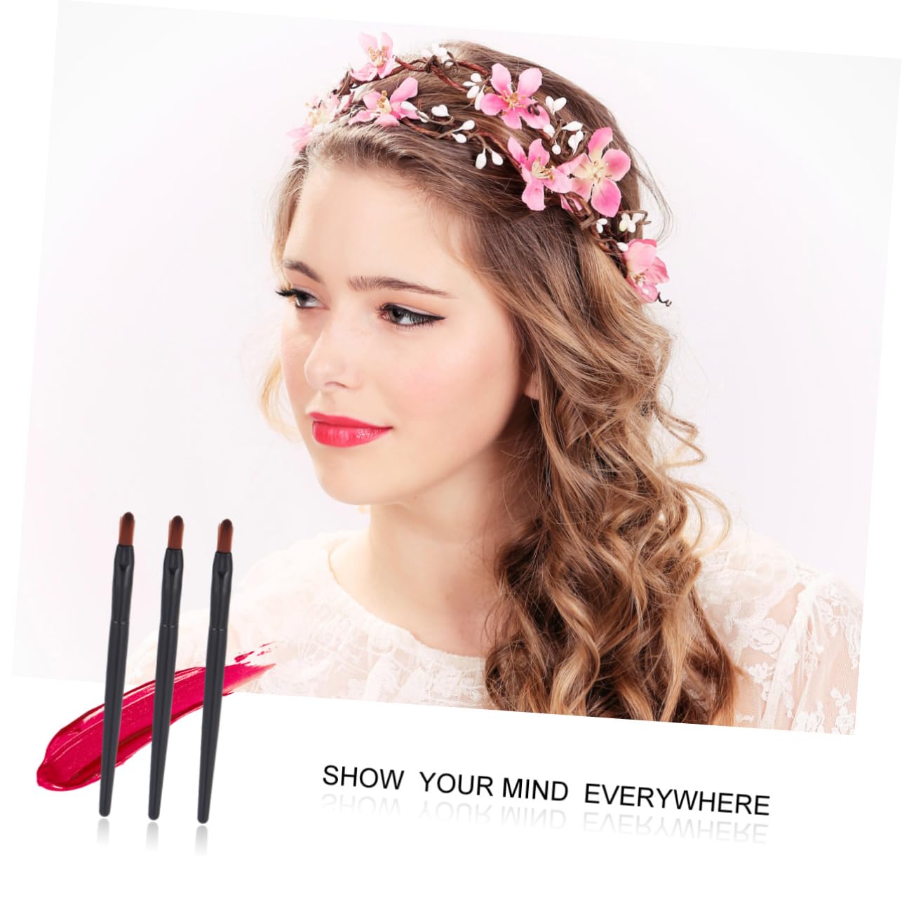 FOMIYES Multi-function 50pcs Plastic Lip Brush Lipstick Applicator Gentle on Skin Disposable Makeup Tool Brush Lip Gloss Applicator Wands for Home Travel