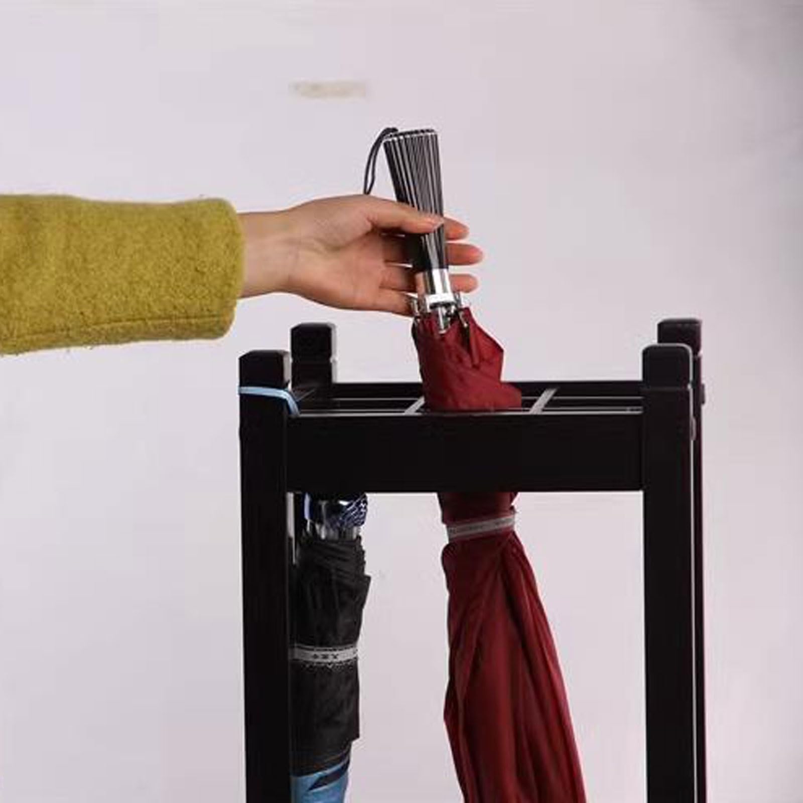 Schirmständer Schirmständer aus massivem Holz, Schirmständer mit Abtropfschale, Schirmhalter for Gehstock, for Zuhause, Flur, Wartezimmer und Büro, einfache Montage Regenschirmhalter(Weiß)