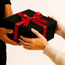 caixa preta para presente dobrável reutilizável com laço vermelho tamanho M 28x28x15cm