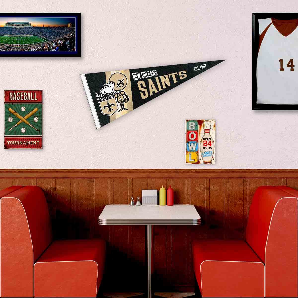 WinCraft Saints Throwback Vintage Retro 3x5 Banner Flag