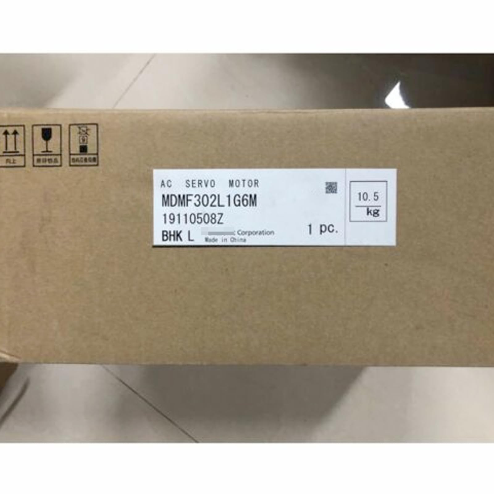 KNIUWMBMH 1 Pcs MDMF302L1G6M New in Box MDMF302L1G6M Expediated