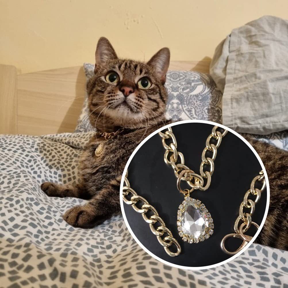 ゴールド ドロップ型クリスタルネックレス