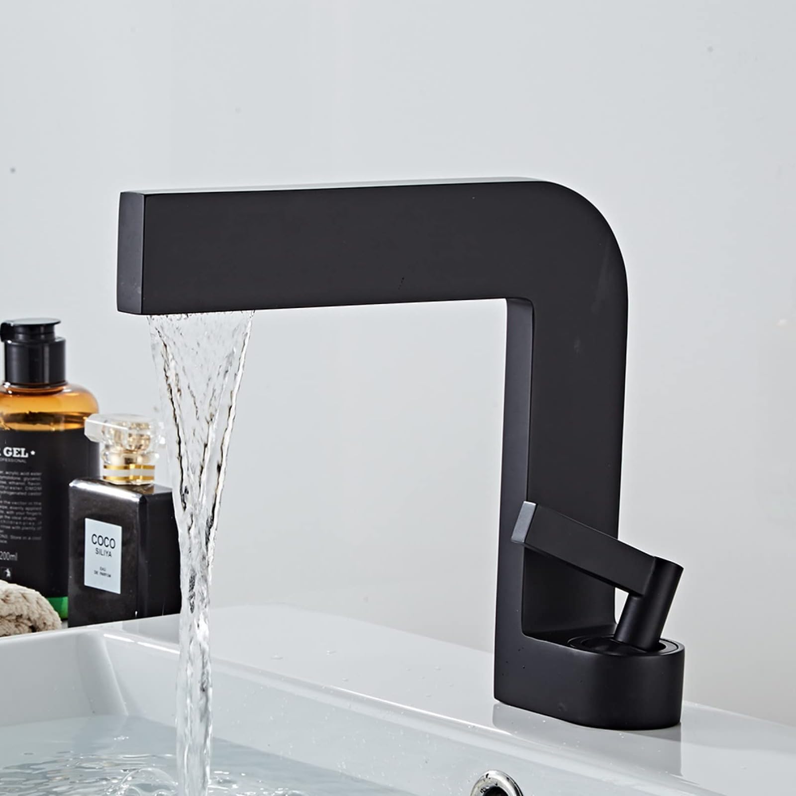 VFfotO Rubinetti per lavabo nero opaco rubinetto lavabo cromato design quadrato lavandino del bagno gru miscelatore acqua calda fredda