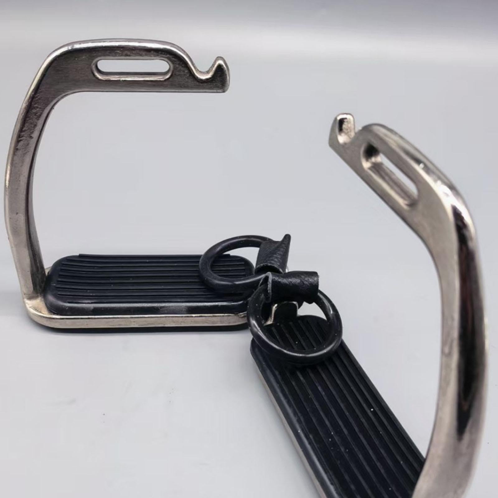 Estribos para Caballo con Diseño Ergonómico Herramienta de Montar Resistente Accesorio con Base Antideslizante Equipo Ecuestre Seguro Adecuado para