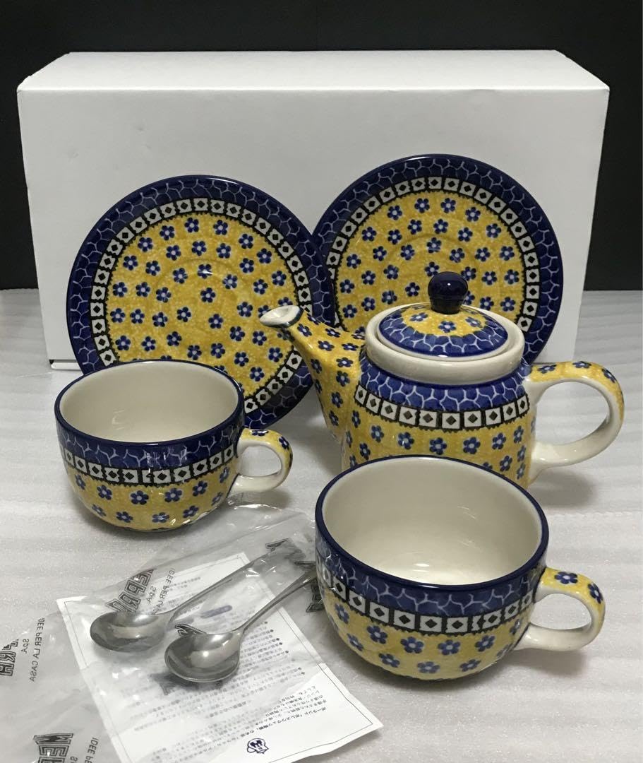 ポーリッシュポタリーティーセット