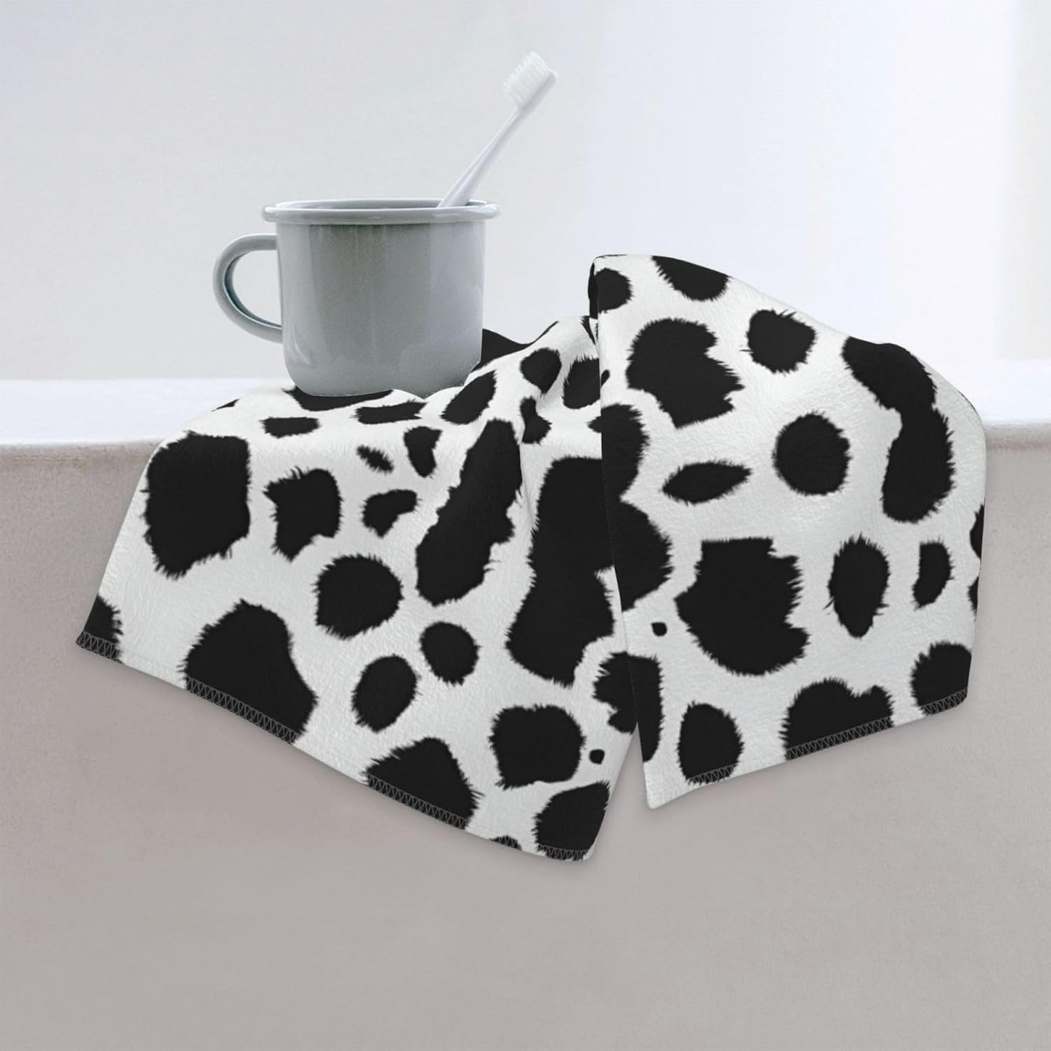 Cow spot Print Hand Towels for Kitchen, Decorative Bathroom Towels Decor Farmhouse Cute for Men Women Gifts
