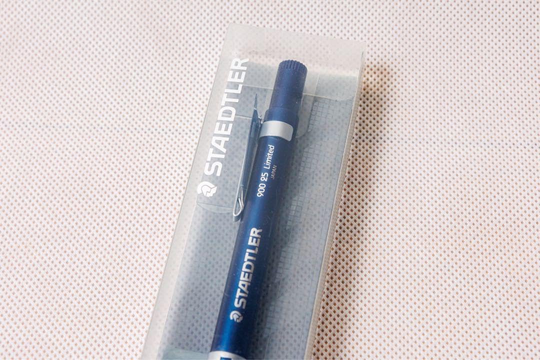 Amazon.co.jp: ステッドラー ペンシルホルダー ナイトブルー 900