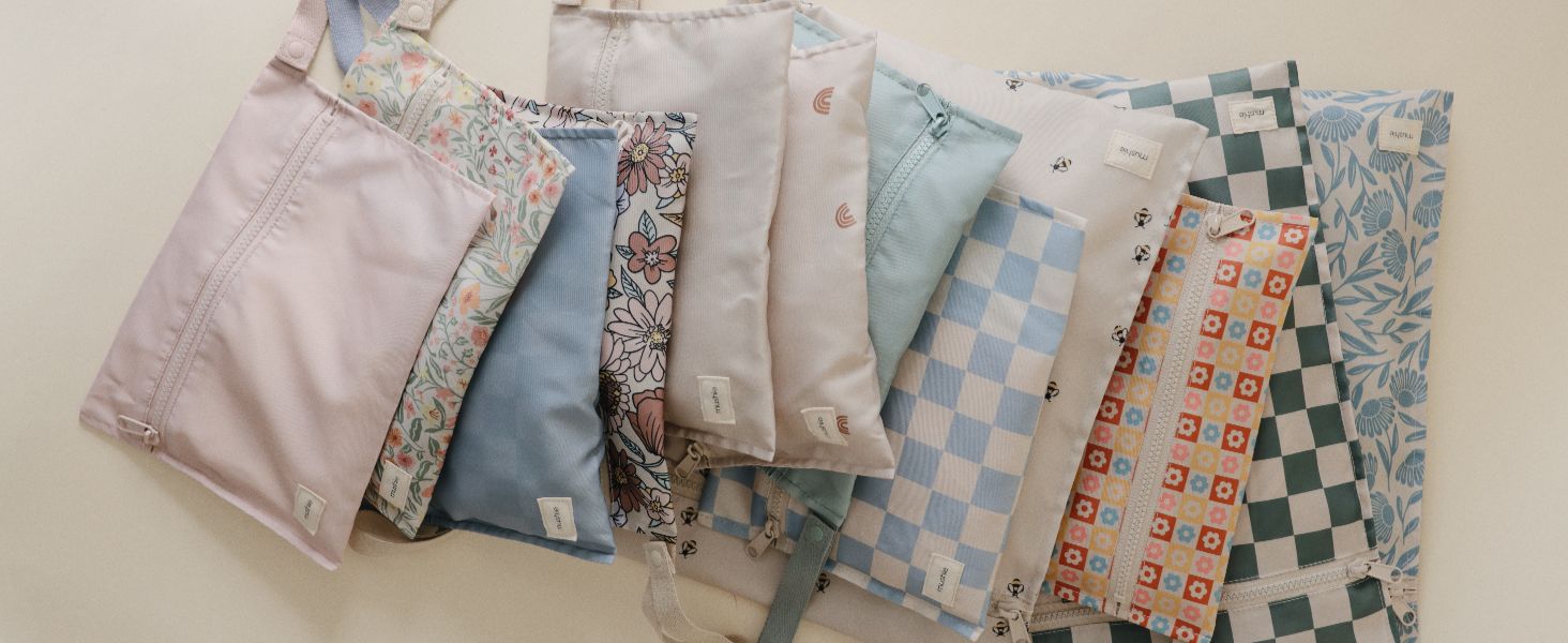Set 4 Buste Impermeabili Riutilizzabili 48x38 Cm – Con Cerniera, Per Costumi Bagnati E Pannolini (Grigio E Rosa)