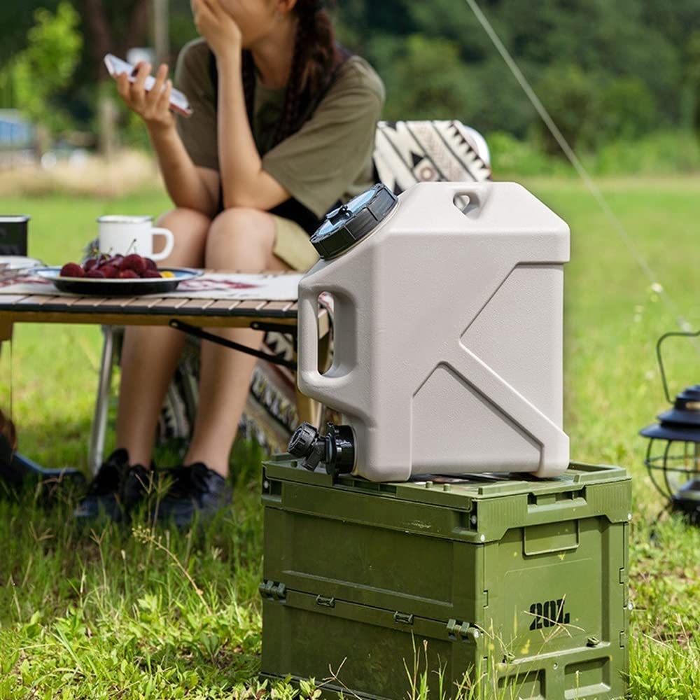 amagogo Pichet de Rangement pour Eau de Camping avec Poignée, Étanche, Facile à Nettoyer, avec Robinet, 1,5 Gallon amagogo Pichet de Rangement pour Eau de Camping avec Poignée, Étanche, Facile à Nettoyer, avec Robinet, 1,5 Gallon