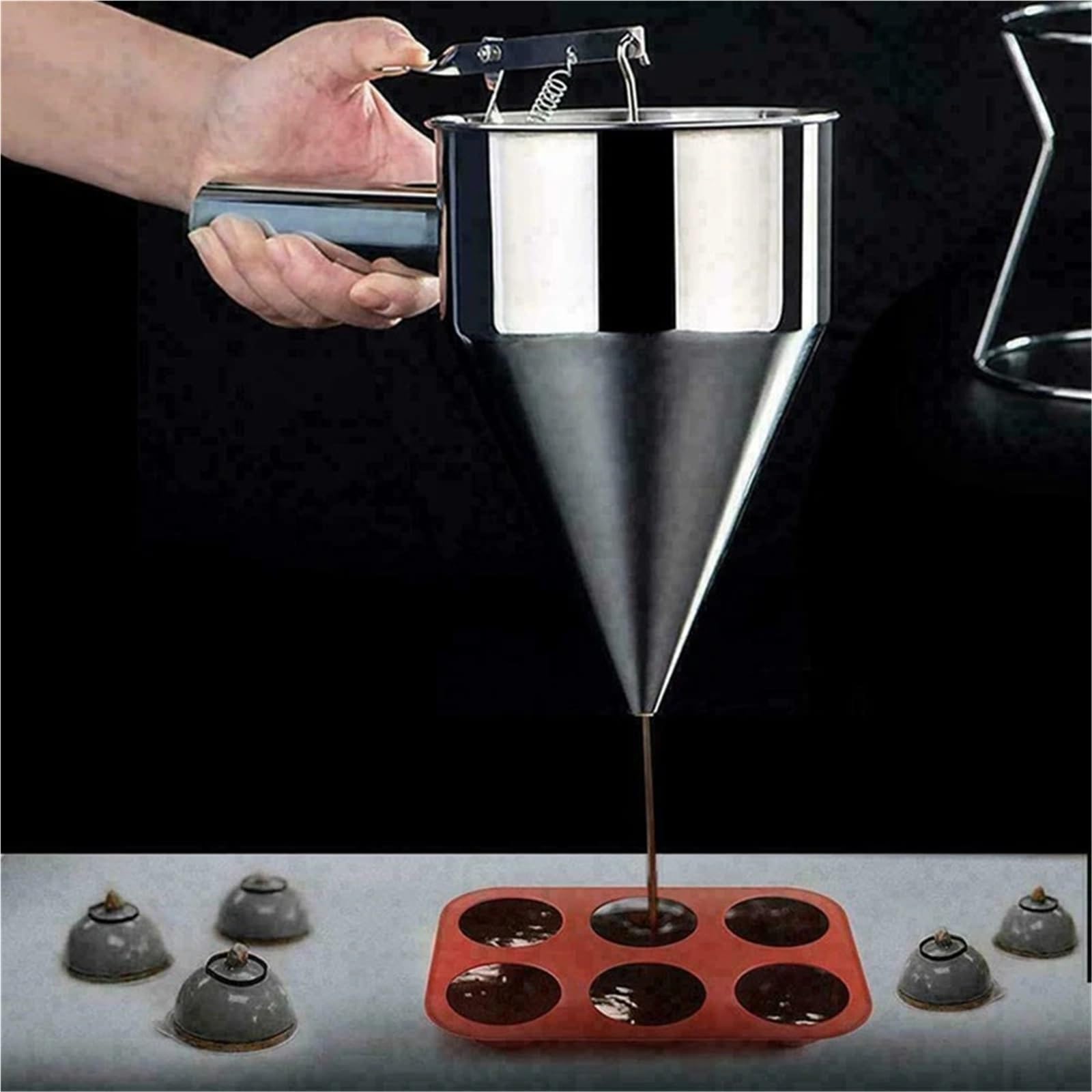 Dosatore Per Pastella Strumenti di cottura Takoyaki Imbuto for pastella in acciaio inossidabile Pancake al cioccolato for cupcake Stampo for biscotti Dispenser for crema e pasticceria(600ML)