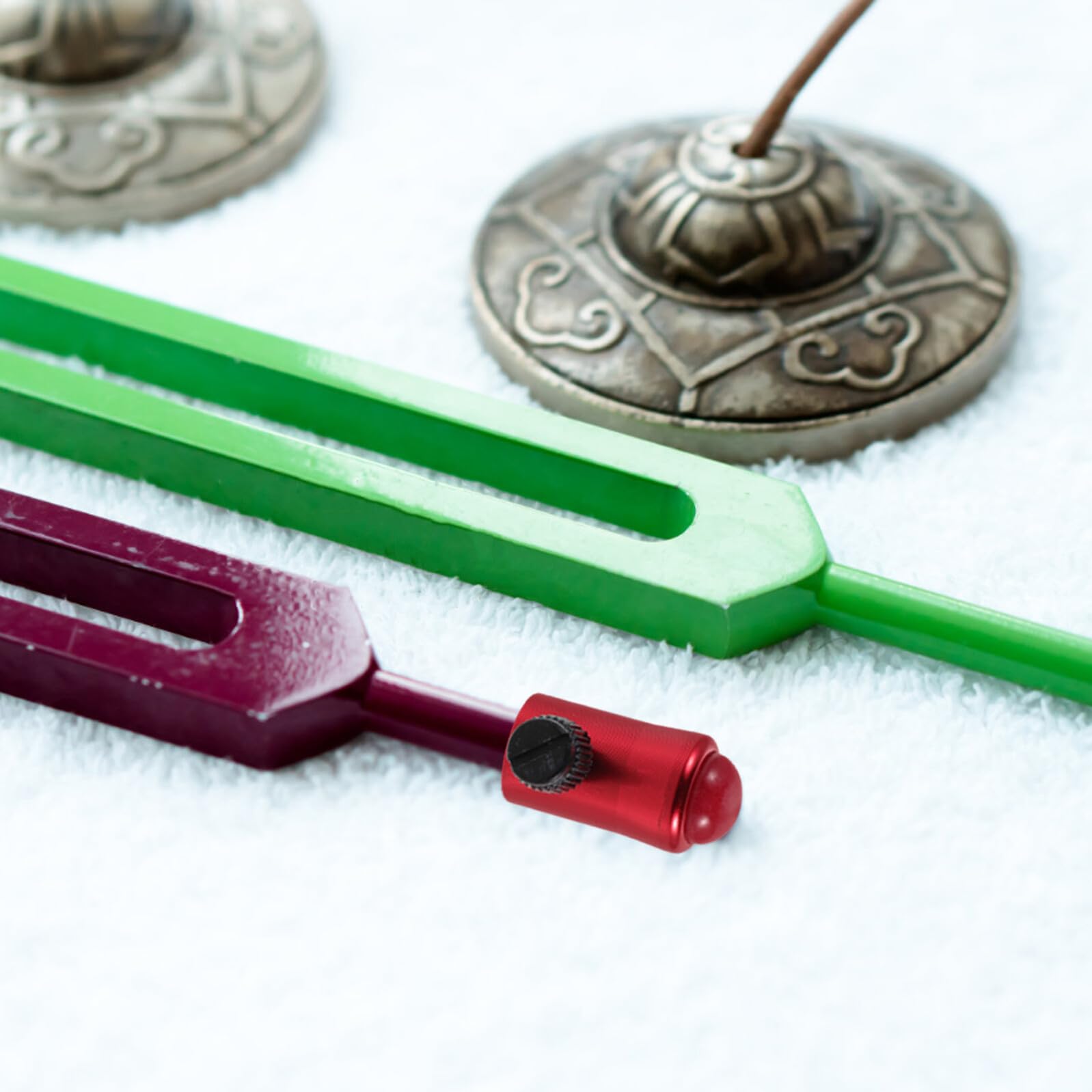 Mipcase Universal Tuning Fork Feet Holder with Red Agate round Base Musical Instrument Accessory Compatible with Yoga Sound Therapy Forks, Includes Mounting Wrench