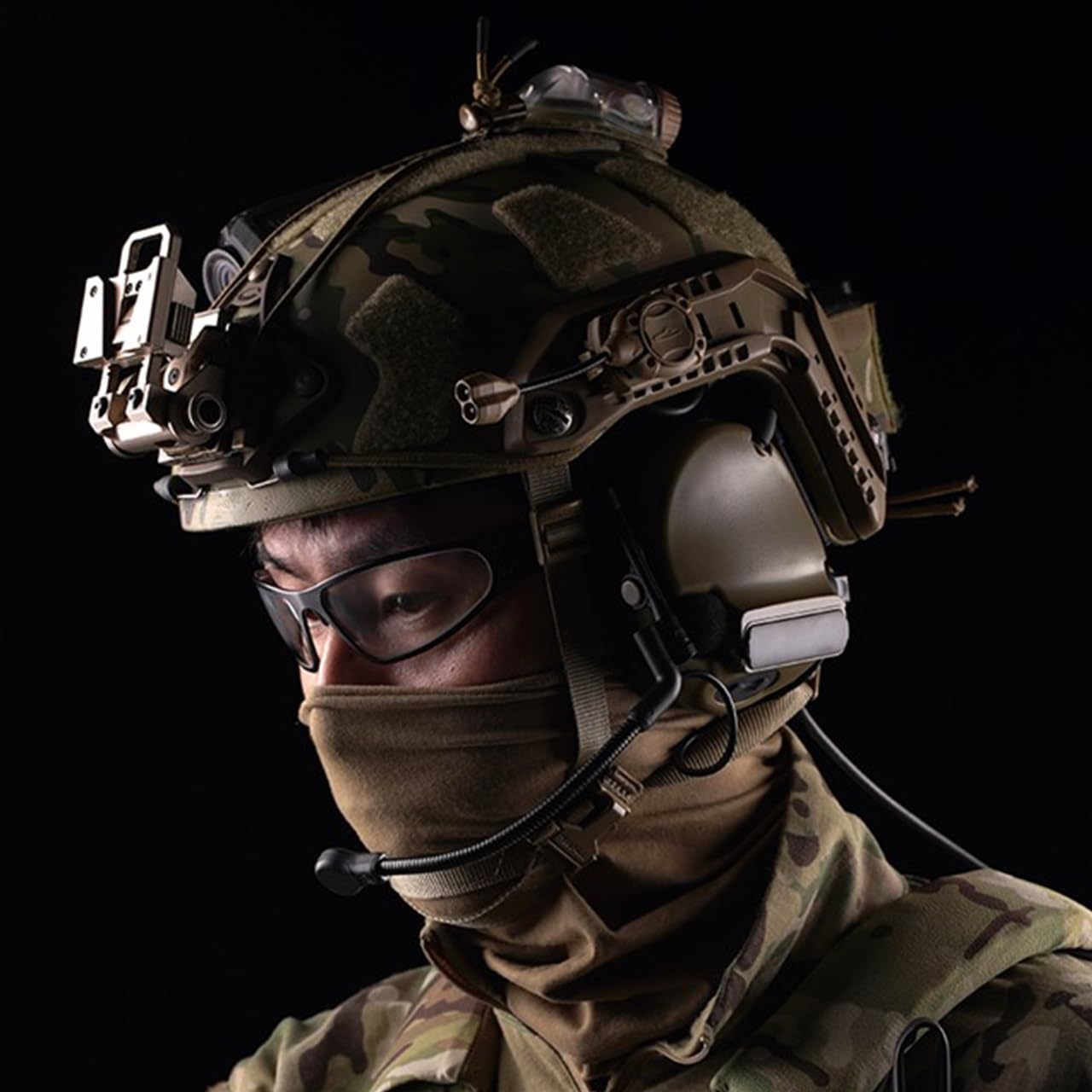 Casque Tactique Pliable avec Micro Détachable & Commandes Gantées - Coussinets Mémoire Anti-Bruit pour Airsoft/Extérieur (sans ANC)