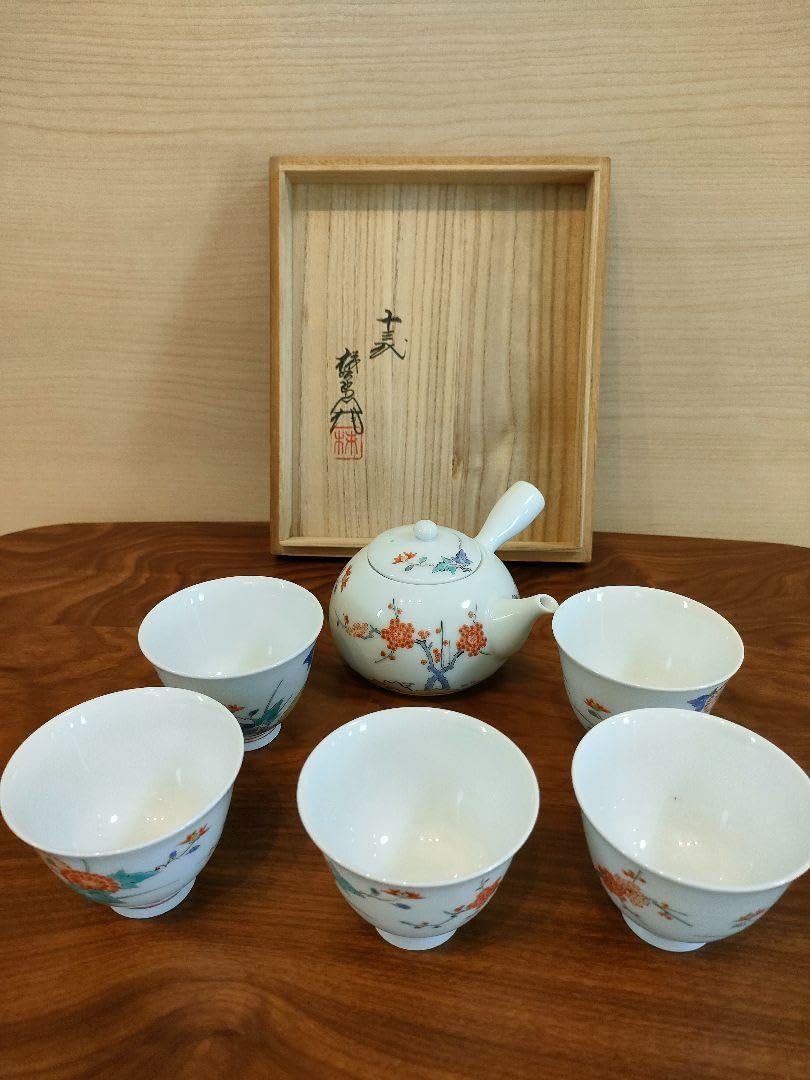 Amazon.co.jp: 十三代柿右衛門 茶器 梅菊文 : おもちゃ 