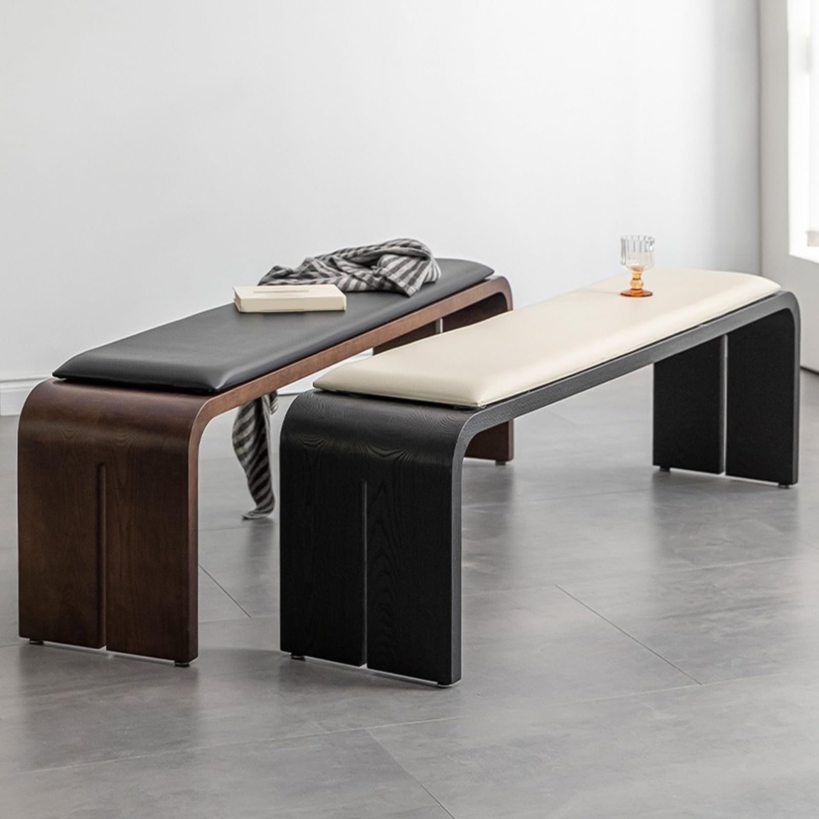 Robuste Banc Salle a Manger Noir Bois Massif Banc Entrée 2 Places avec Assise Rembourrée Moderne Banquette Salon Coins Arrondis pour Cuisine, Chambre(Black 01,39.37in/100cm)
