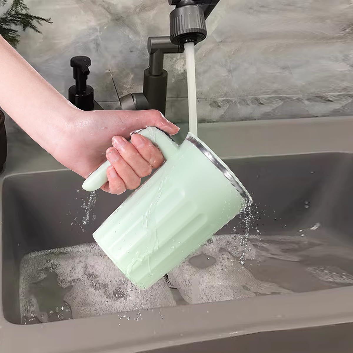 Taza eléctrica para mezclar, taza de café con agitación eléctrica, termo de café, tazas de café, adecuada para café, leche, cacao y otras bebidas (verde matcha)