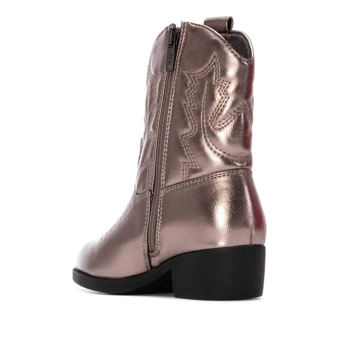 XTI - Botas Camperas Niña - Calzado Cómodo y Versátil - Moda casual